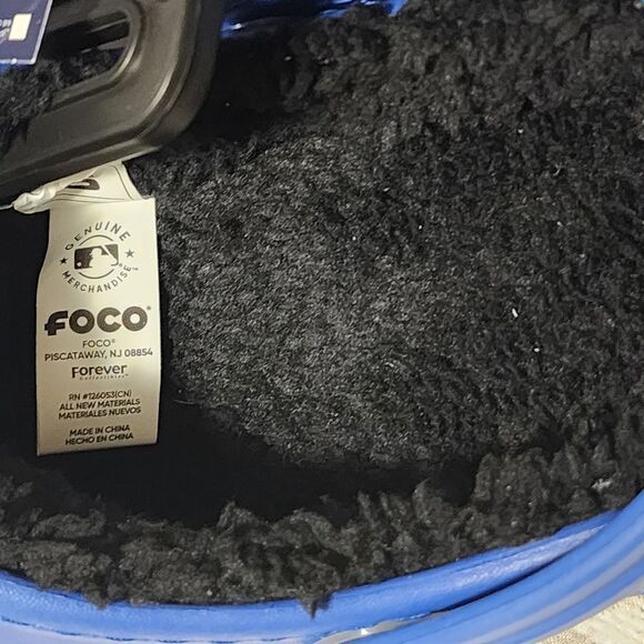 Red and Blue Slippers with Ventilation and Adjustable Strap - Picture 4 of 5